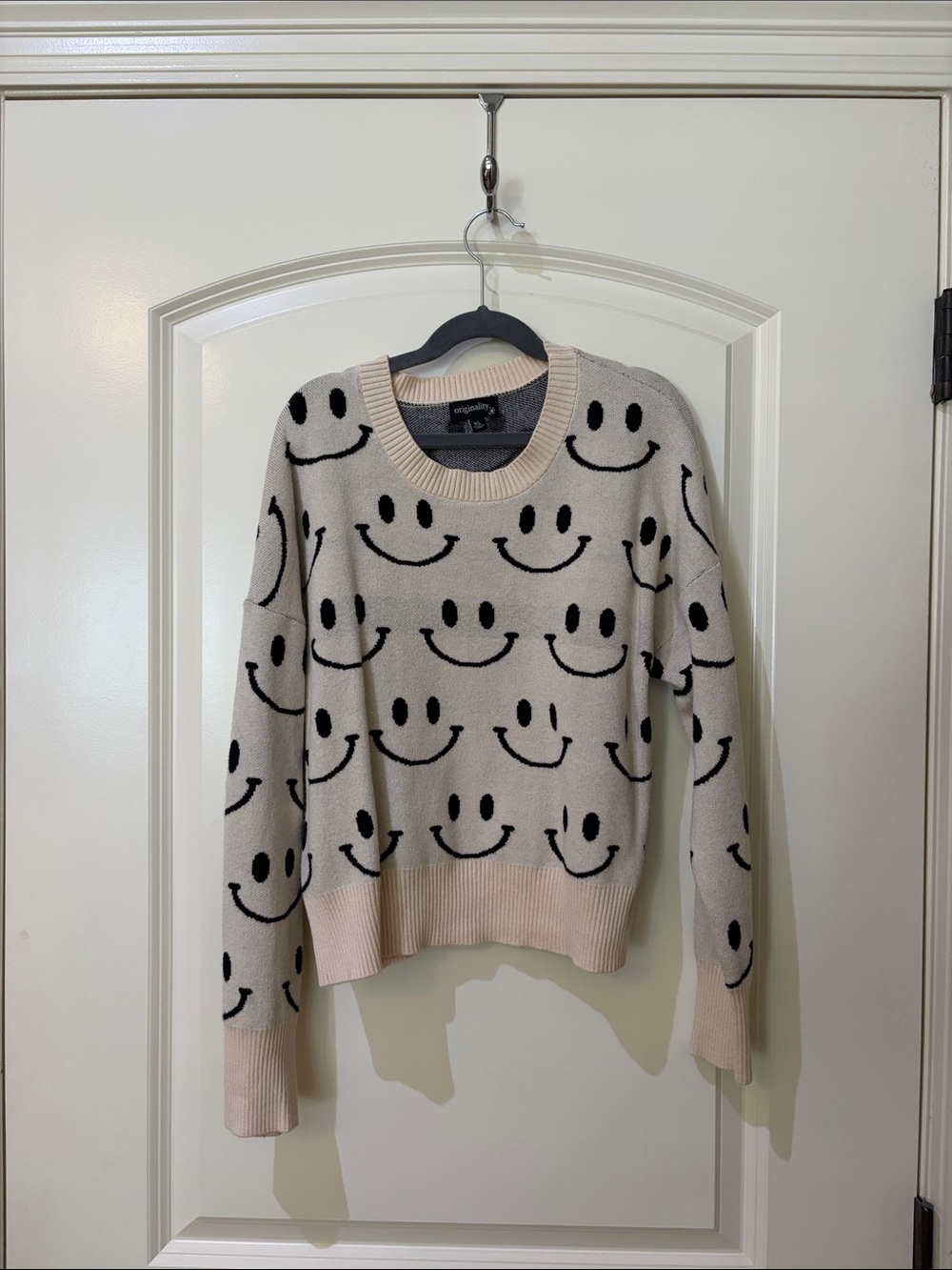 YOUTH Smiley Pattern Crewneck Sweater - Cream/Black